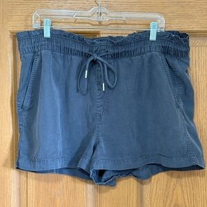 Loft Shorts Womens Size XLP Grey